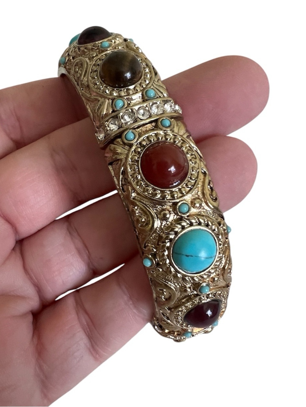 Vintage Graziano goldtone Cabazon stone stretch bracelet
